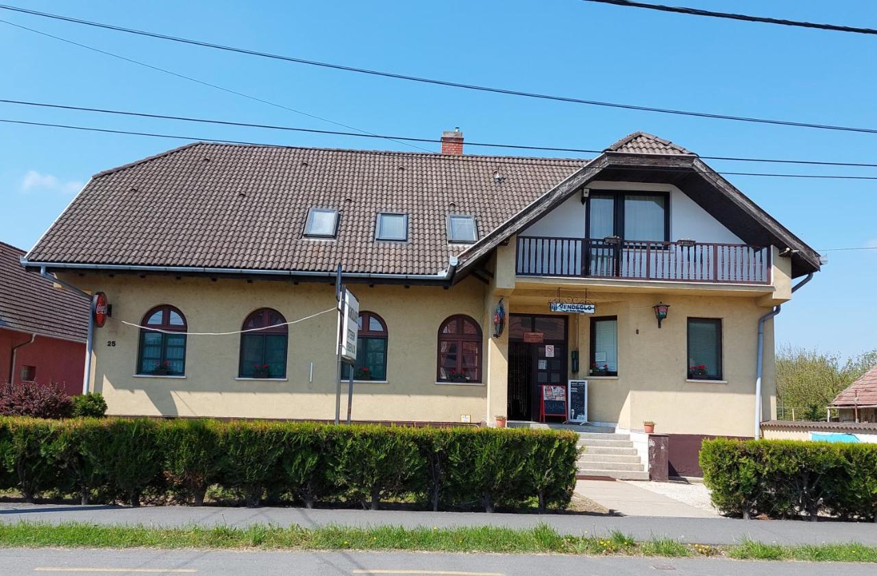 Bed and Breakfast Teke Panzio Körmend Exterior foto